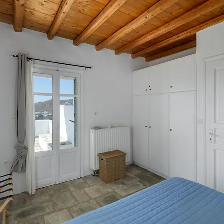 Oneiro House *