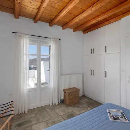 Oneiro House Szérifosz